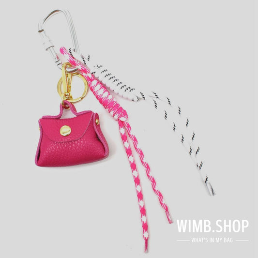 Eleganter Leder-Taschenanhänger – Handgefertigter Charme für stilvolle Akzente